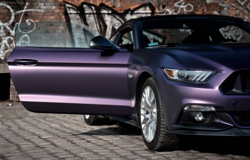 Zmiana koloru auta foli PWF Platinum Wrapping Film w kolorze Matt Midnight Purple 