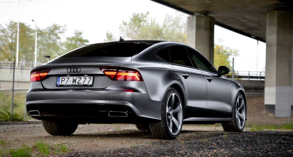 Audi A7 oklejony foli Satin Dark Grey z palety firmy 3M - najmodniejszy kolor auta w tym sezonie - szara satyna - szary mat