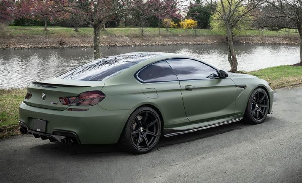 przykadowe oklejenie - bmw m6 - zmiana koloru folia zielony mat wojskowy military green matte