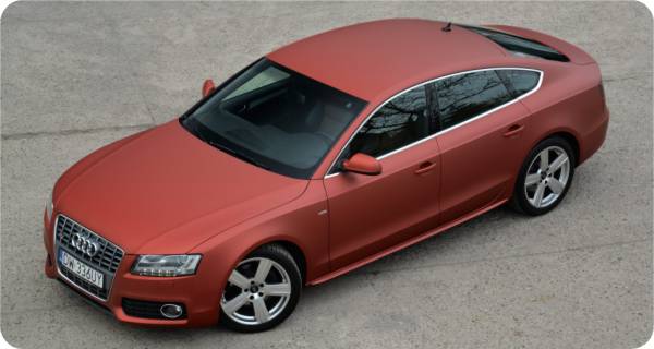 Zmiana koloru samochodu Audi A5 w kolorze Red Aluminium CWC-619 z palety ARLON