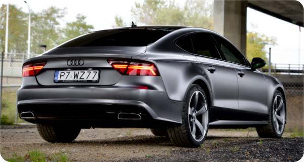 Zmiana koloru samochodu Audi A7 w kolorze Satin Dark Grey z palety 3M-1080 S261