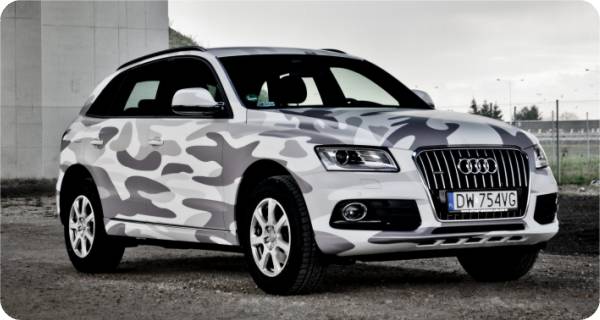 Zmiana koloru samochodu AUDI Q5 wzorem kamuflau SnowCamo WinterCamo