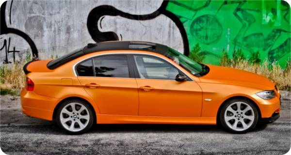 Zmiana koloru samochodu BMW 3 w kolorze Matt Orange Sunrise Metallic z palety PWF CC-4205