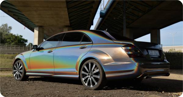 Zmiana koloru samochodu Mercedes S w kolorze Gloss Flip Psychedelic z palety 3M-1080 GP281