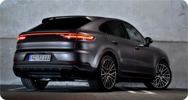 Zmiana koloru samochodu Porsche Cayenne Coupe w kolorze Satin Dark Grey z palety 3M seria 2080