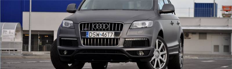 oklejanie samochodu Audi Q7 foli ciemnoszary mat metalik z palety 3M