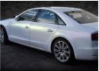 Oklejanie samochodów Audi A8 biała perła variochrome