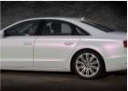 Oklejanie samochodów Audi A8 biała perła variochrome