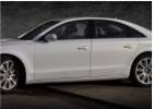 Oklejanie samochodów Audi A8 biała perła variochrome