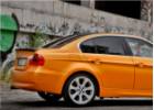 Oklejanie samochod�w BMW 330 oklejony foli� PWF Platinum Wrapping Film by Bruxsafol w kolorze Matt Sunrise Metallic PWF