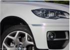 Oklejanie samochodw BMW X6 biaa pera variochrome HEXIS