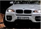 Oklejanie samochodw Zmiana koloru samochodu BMW X6 na kolor biaa pera