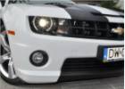 Oklejanie samochodw Chevrolet Camaro - czarne byszczce pasy + ramka i elementy zderzaka czarny mat