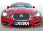 Oklejanie samochodw Jaguar XF czerwony poysk