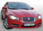 Oklejanie samochodw Jaguar XF czerwony poysk