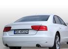 Oklejanie samochodw Audi A8 biay poysk