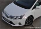 Oklejanie samochodw Toyota Avensis biaa pera variochrome