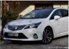 Oklejanie samochodw Toyota Avensis biaa pera variochrome