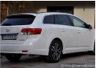 Oklejanie samochodw Toyota Avensis biaa pera variochrome