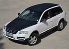 Oklejanie samochodw VW Touareg - biaa pera variochrome + carbon 3M