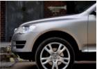 Oklejanie samochod�w VW Touareg oklejony foli� w kolorze Matte Grey Aluminium z palety firmy 3M