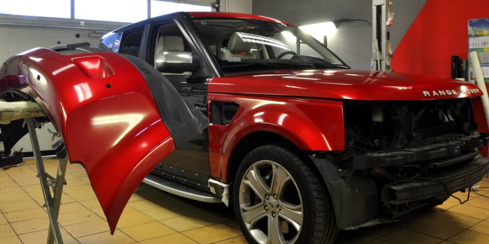 RANGE ROVER SPORT oklejony foli czerwona pera True Blood z palety Arlon