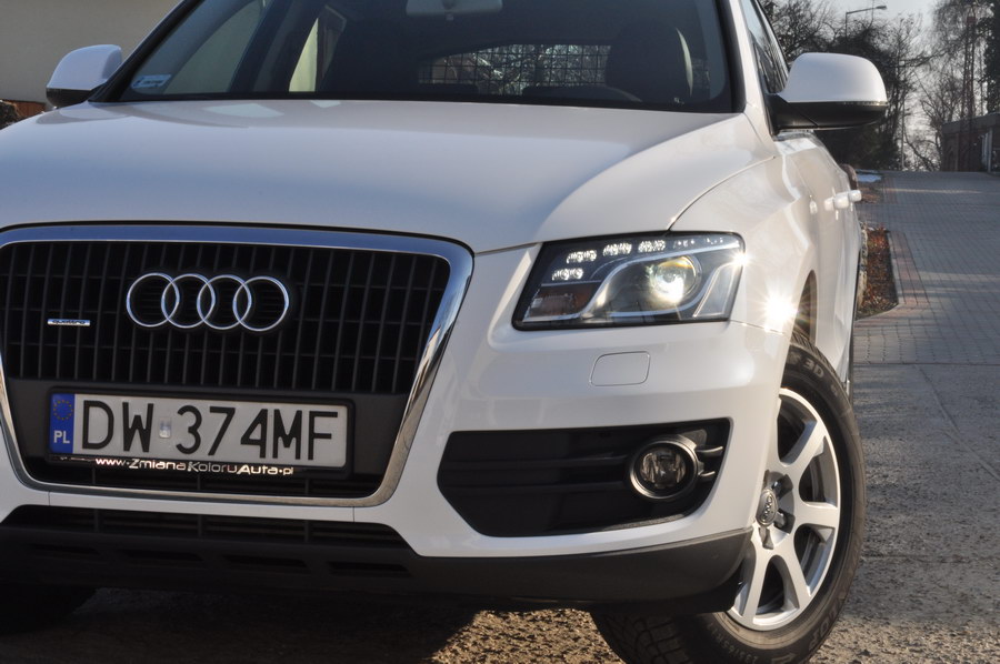 oklejanie samochodów Audi Q5 biały połysk