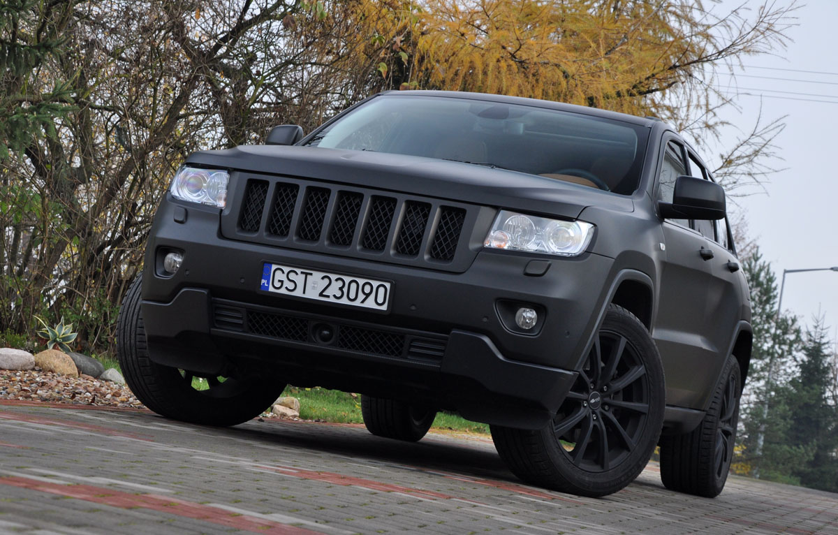 oklejanie samochodów Zmiana koloru samochodu Jeep Grand