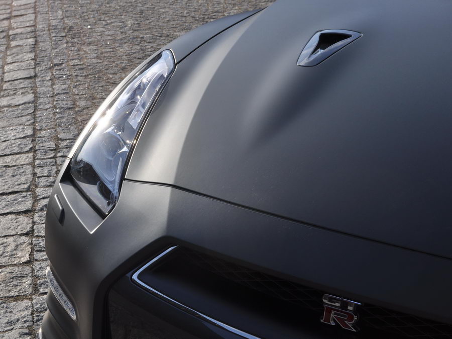 oklejanie samochodów Nissan GTR czarny mat